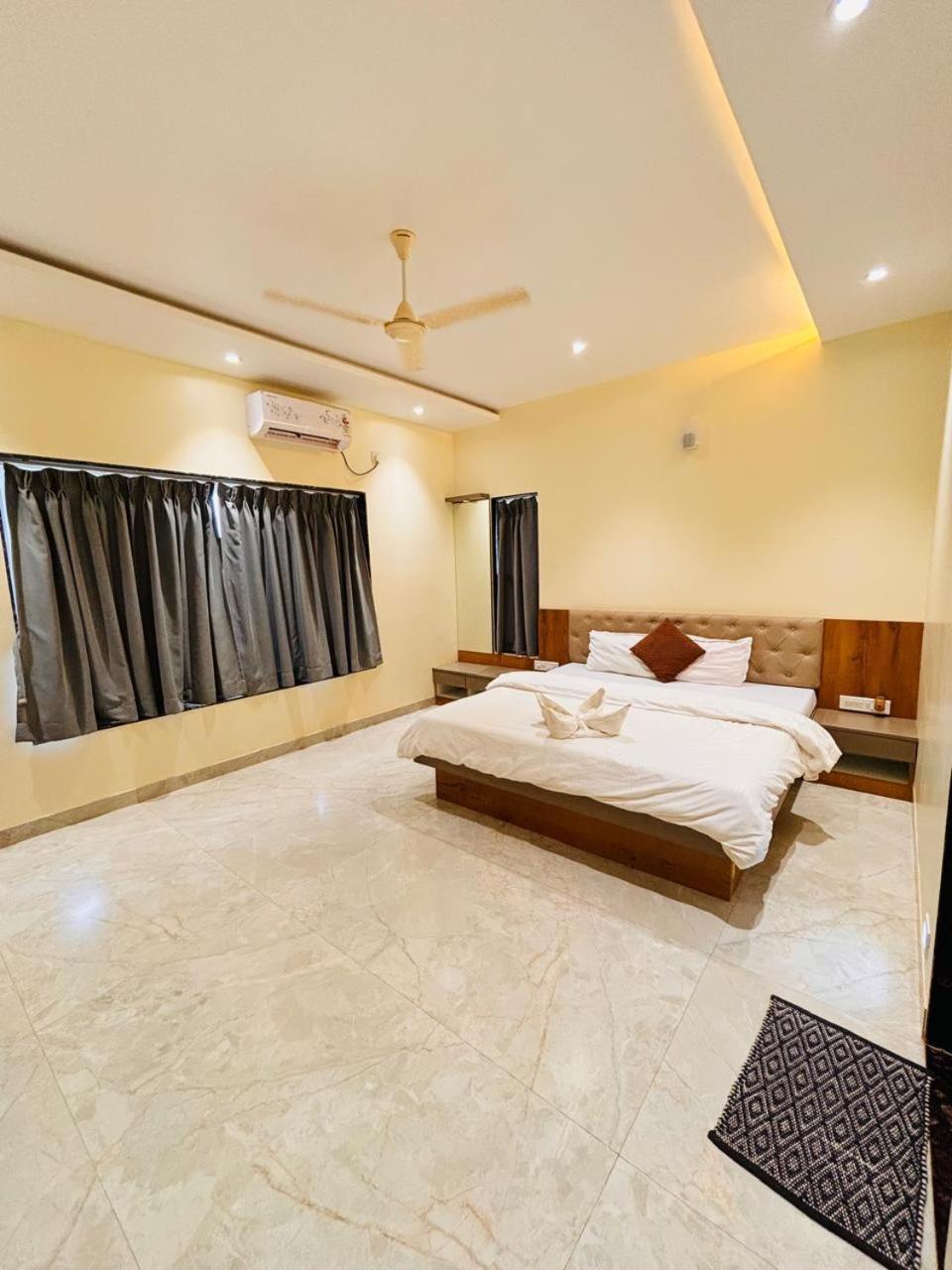 Paramount 3 Ac Bedrooms Hall Garden With Lake View Panchgani Esterno foto