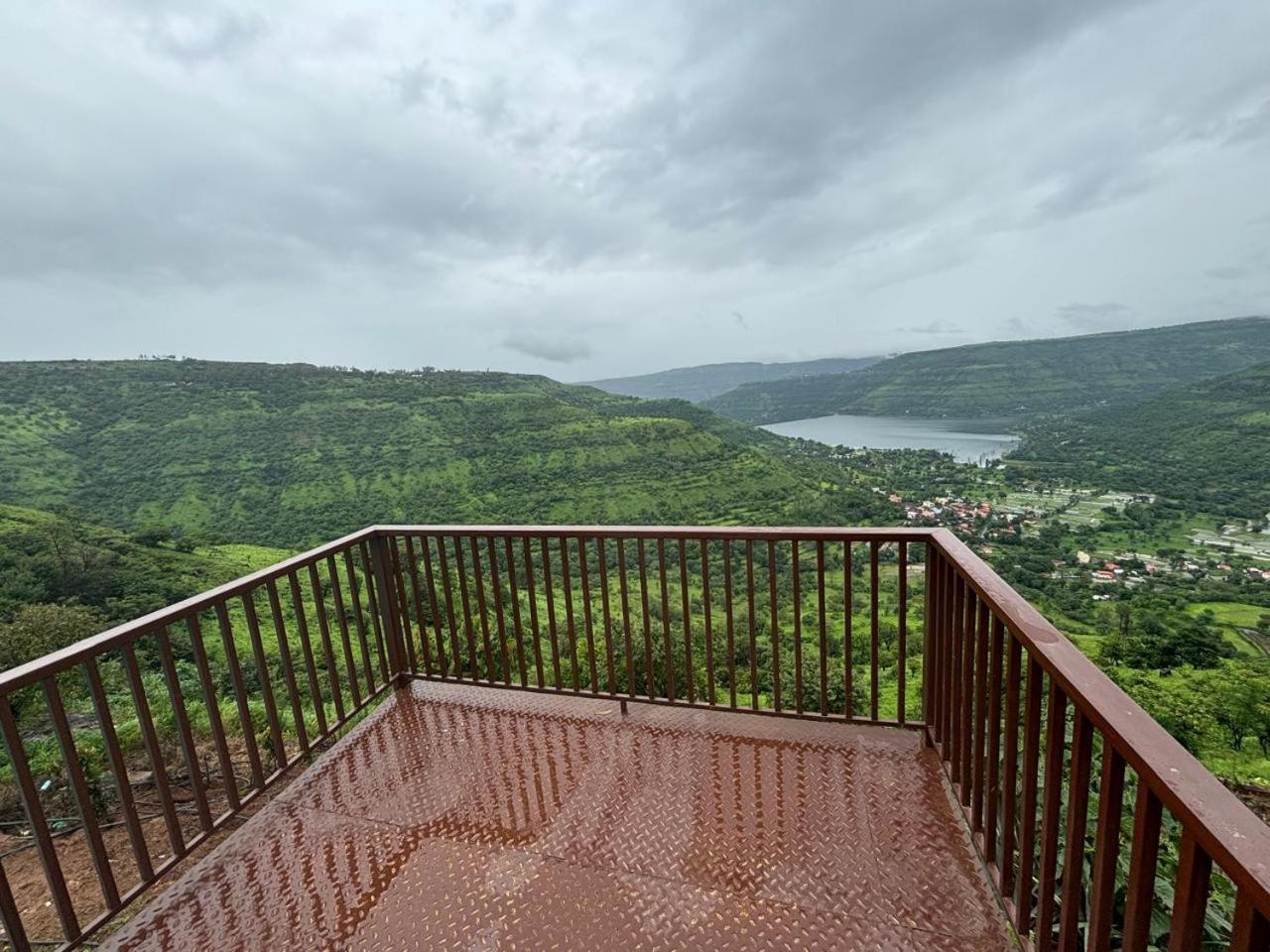 Paramount 3 Ac Bedrooms Hall Garden With Lake View Panchgani Esterno foto