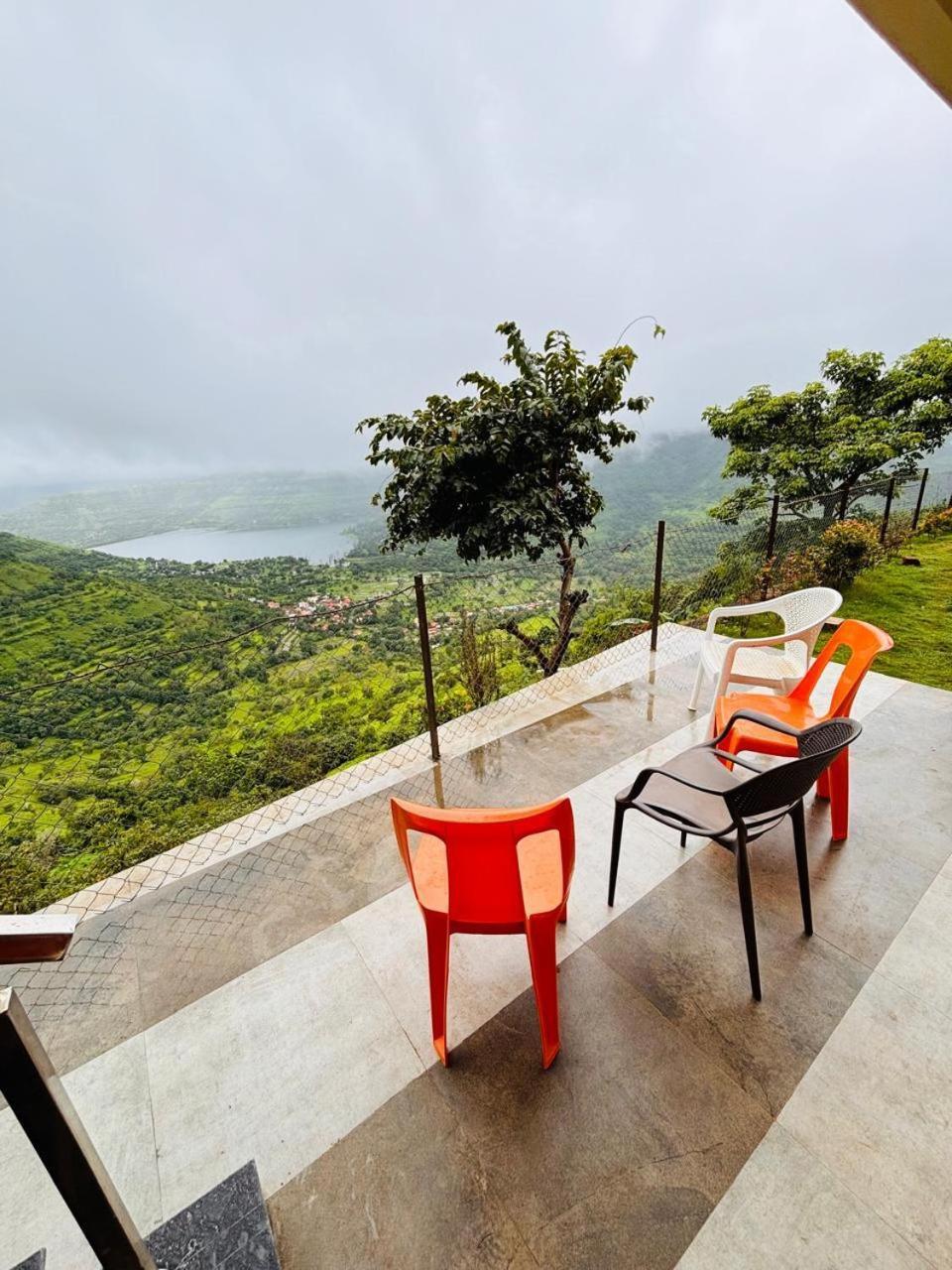 Paramount 3 Ac Bedrooms Hall Garden With Lake View Panchgani Esterno foto