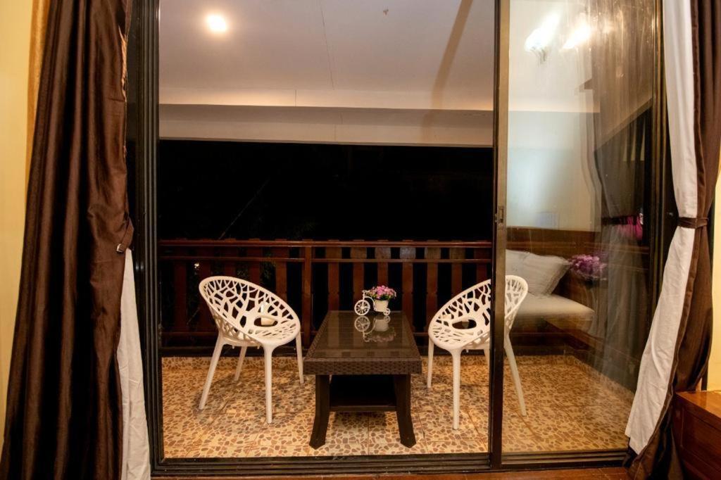 Paramount 3 Ac Bedrooms Hall Garden With Lake View Panchgani Esterno foto