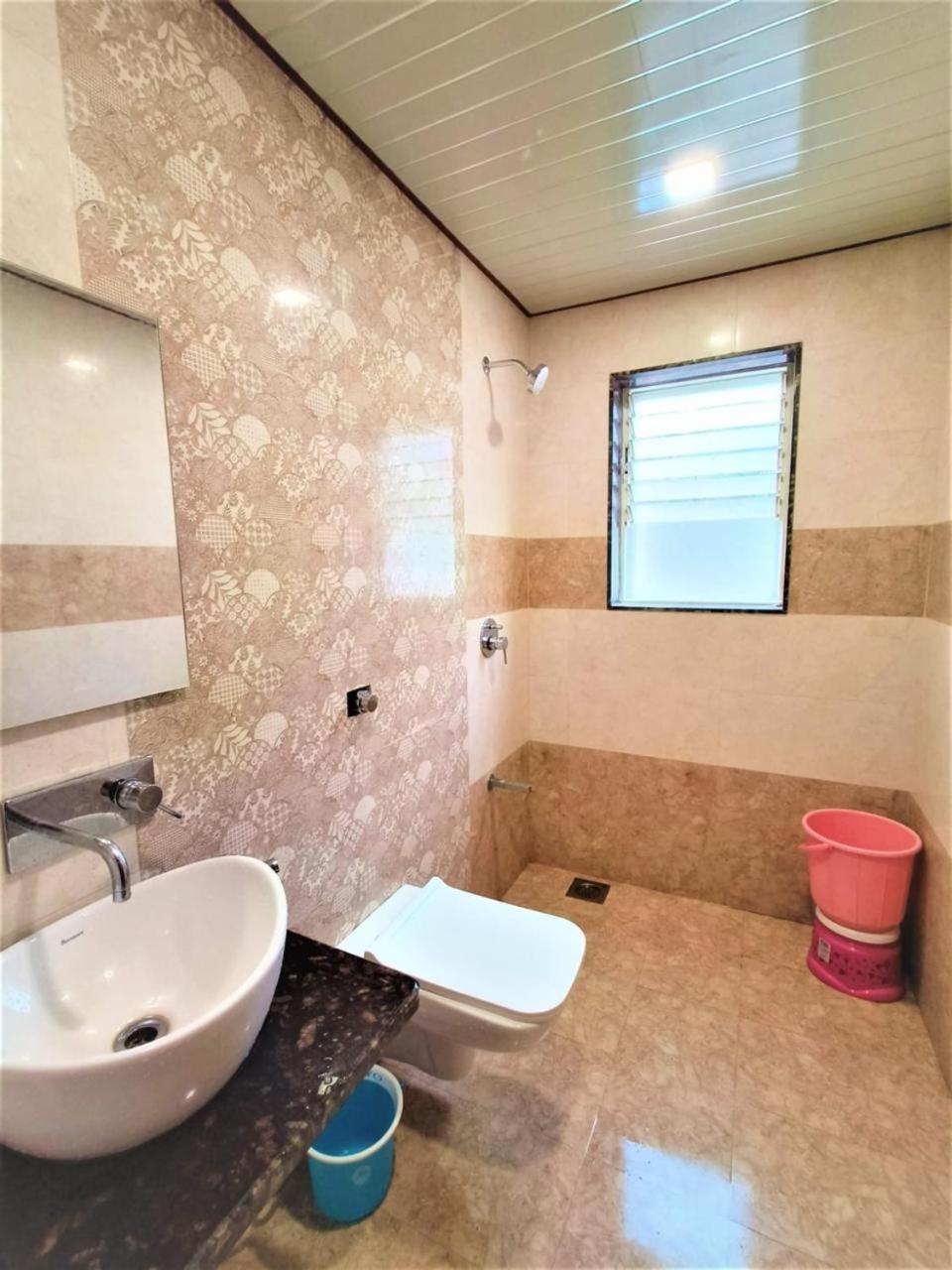 Paramount 3 Ac Bedrooms Hall Garden With Lake View Panchgani Esterno foto